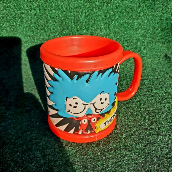 Universal's Islands of Adventure Dr Seuss Kid 3D Cup Mug Thing 1 Thing 2 - Picture 8 of 8